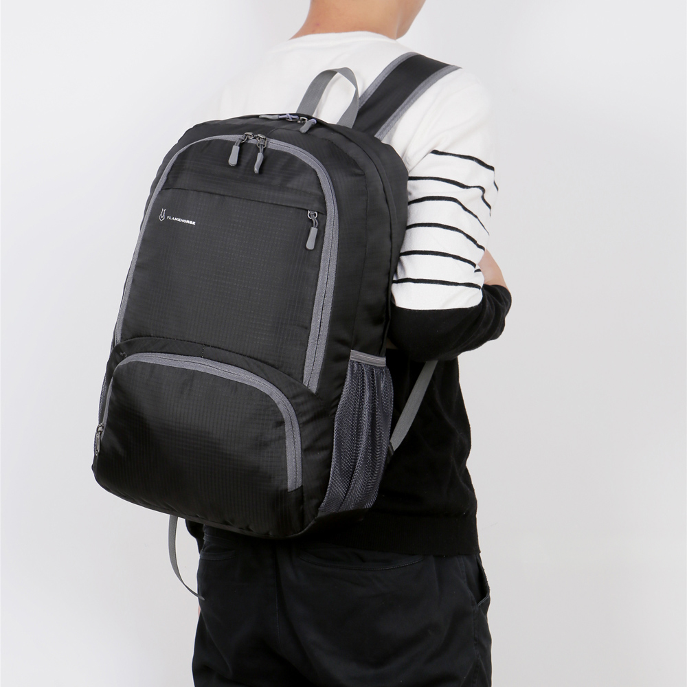 男性と女性のための軽量折りたたみ式バックパック,防水,収納可 - Mountain Biking Backpack のレビューと価格
